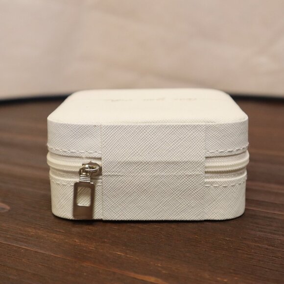 Small White Travel Jewelry Case With Mirror & "Love You More" Text - Picture 5 of 11